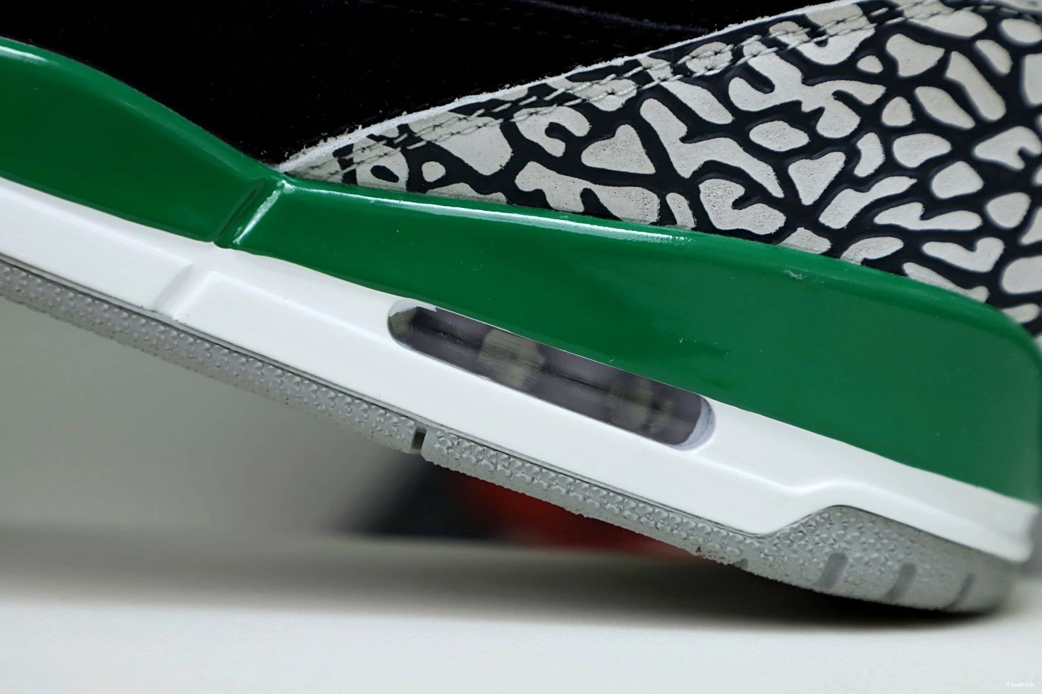 JORDAN PINE AIR GREEN 3 0107